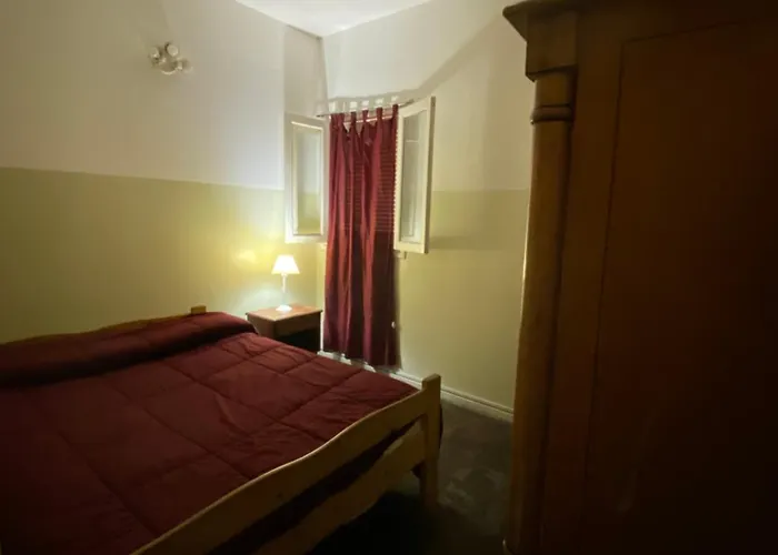 Mitre Suites